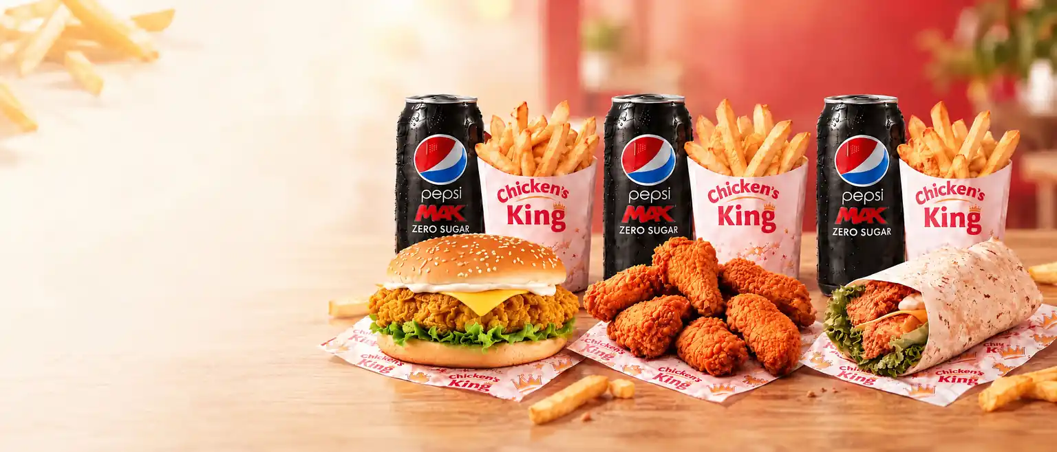 Les trois menus Anti-Crise : burger cheese, spicy wings et wrap poulet, chacun avec frite et boisson